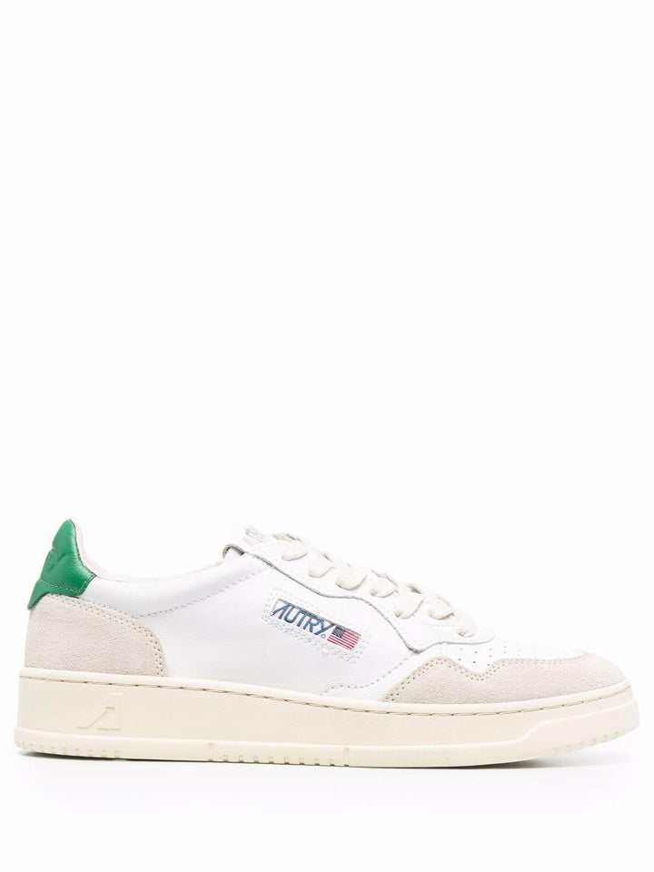 Sneakers bianche con pannelli a contrasto 
