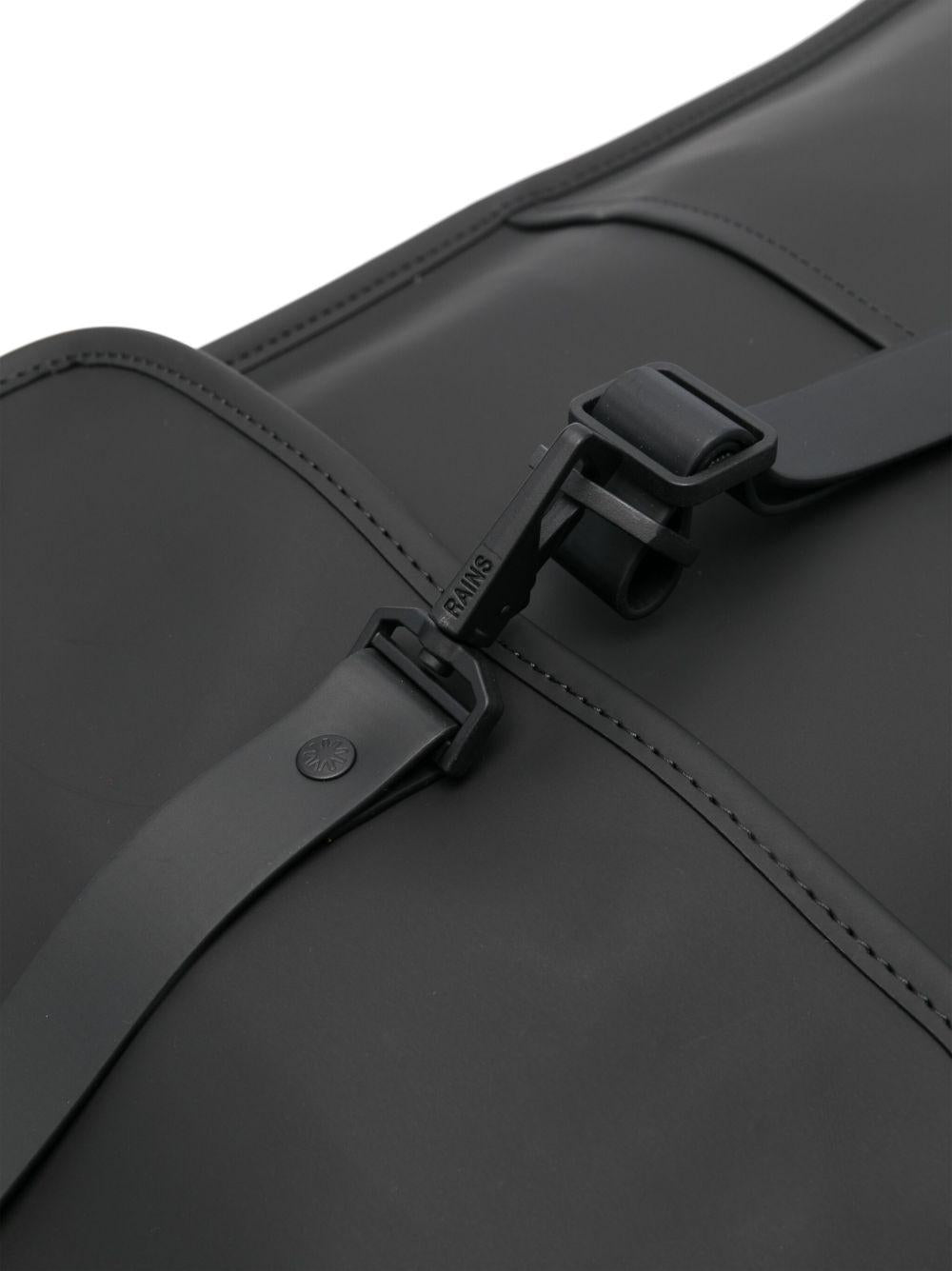 Zaino nero con logo inciso 
