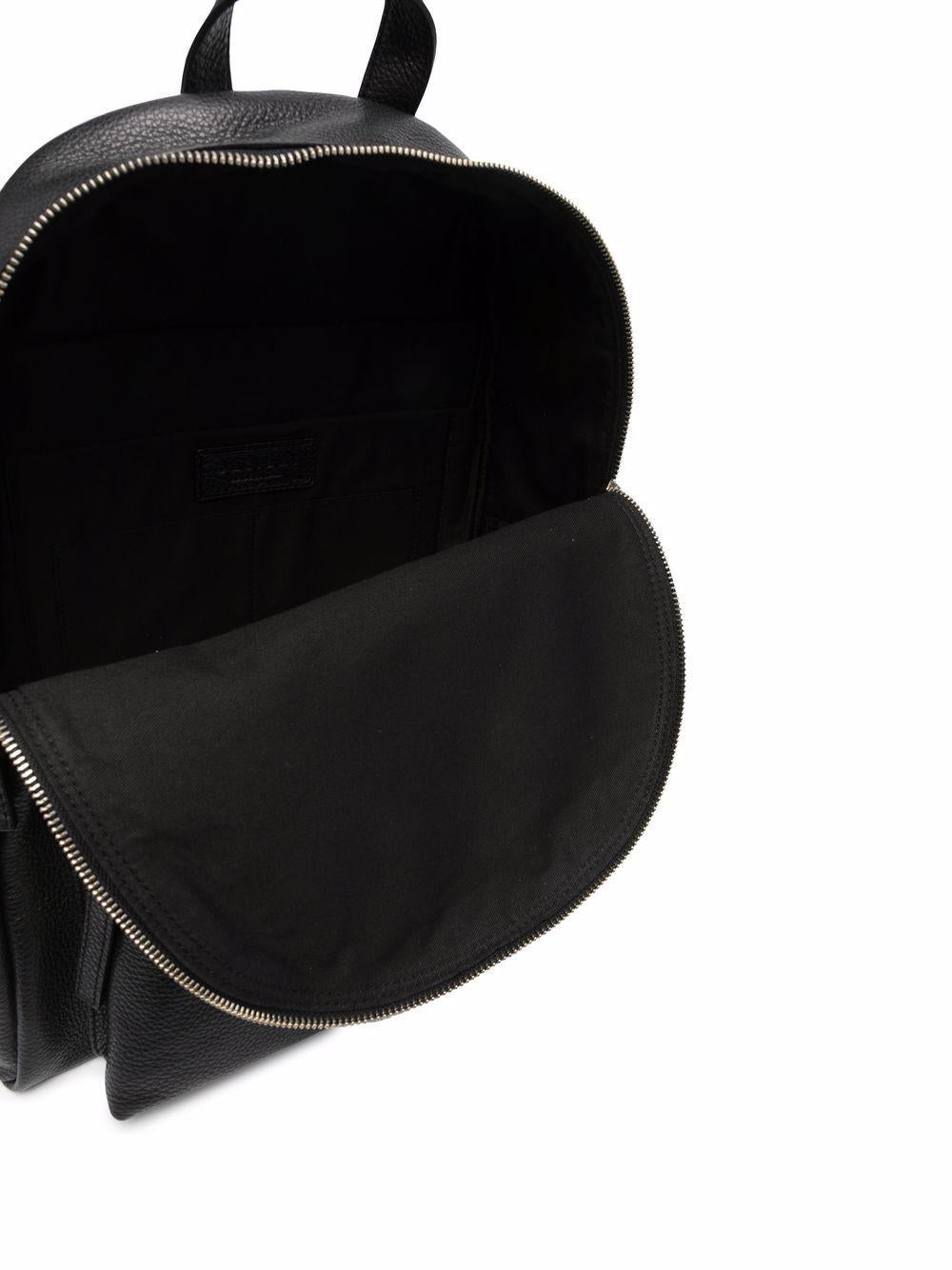 Zaino nero in pelle martellata 