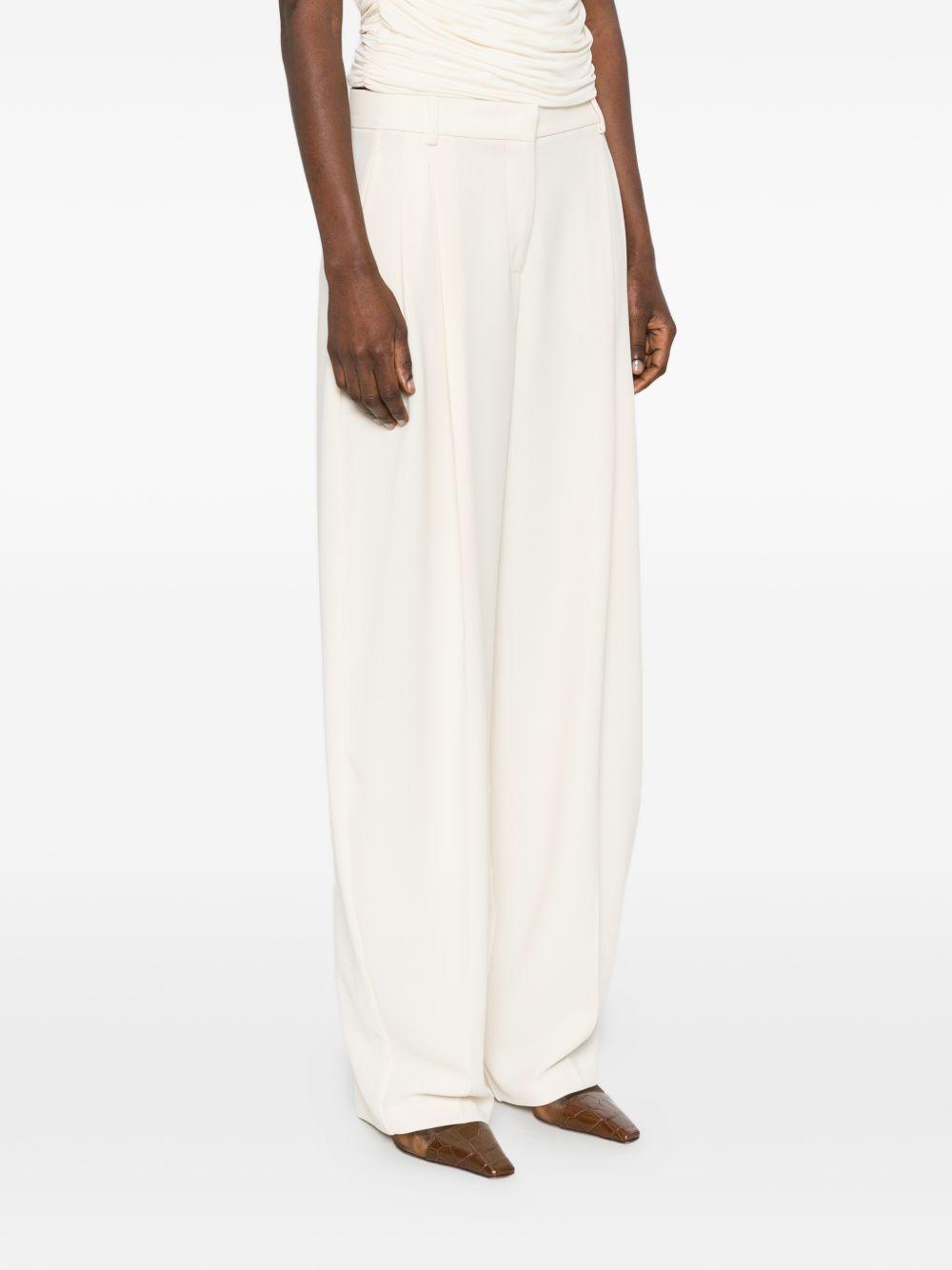 Pantaloni ampi 