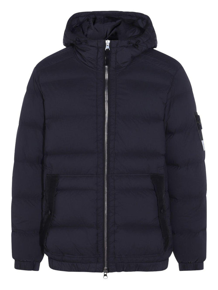 Cappotto imbottito nero con cappuccio