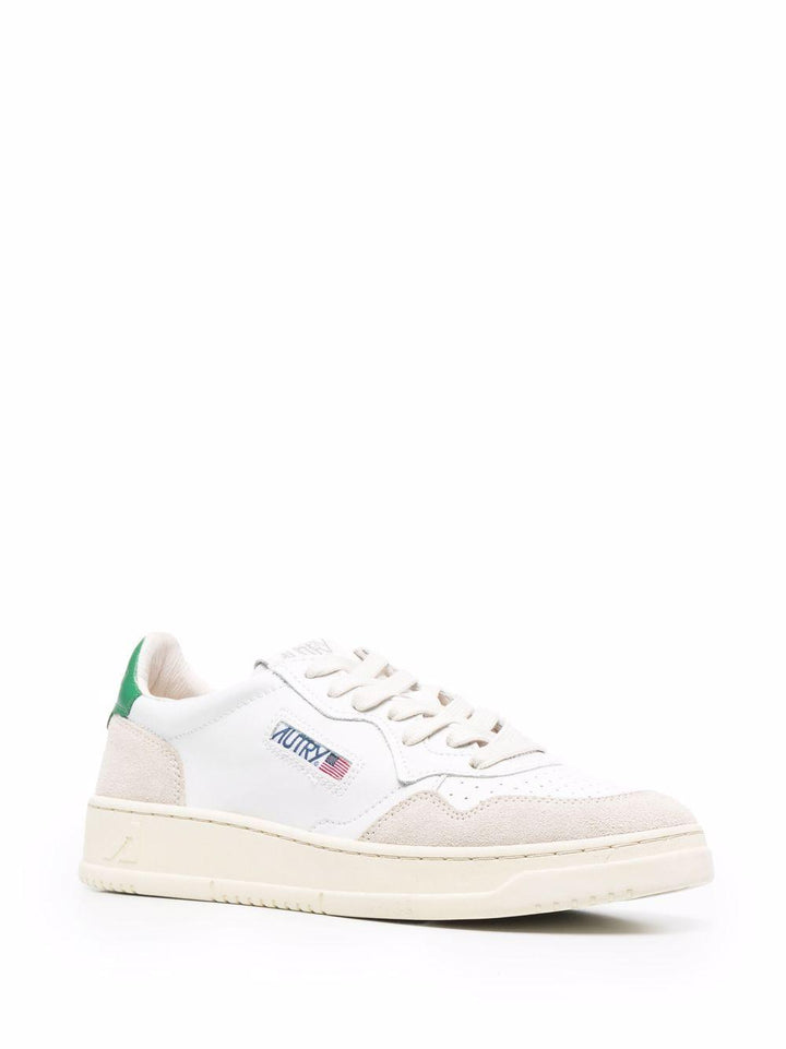 Sneakers bianche con pannelli a contrasto 
