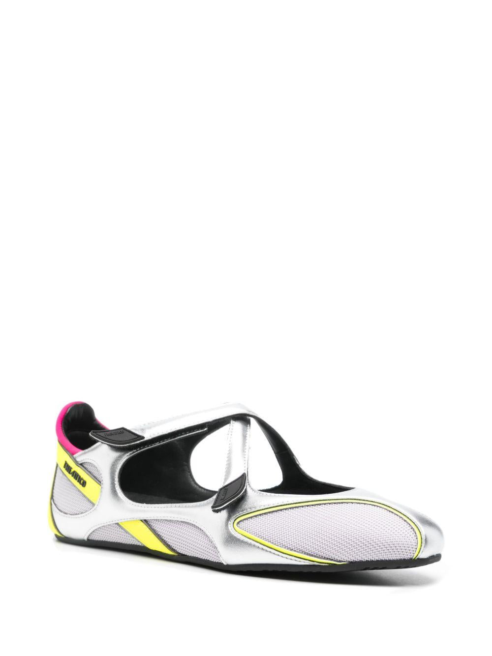 Ballerina con dettaglio cut-out 