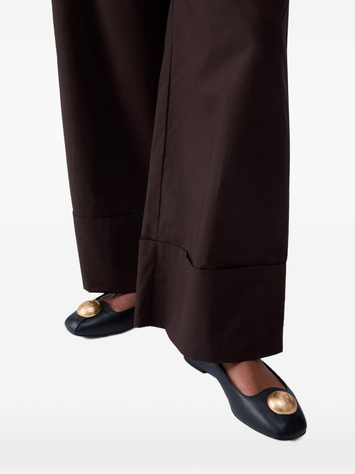 Pantaloni svasati 