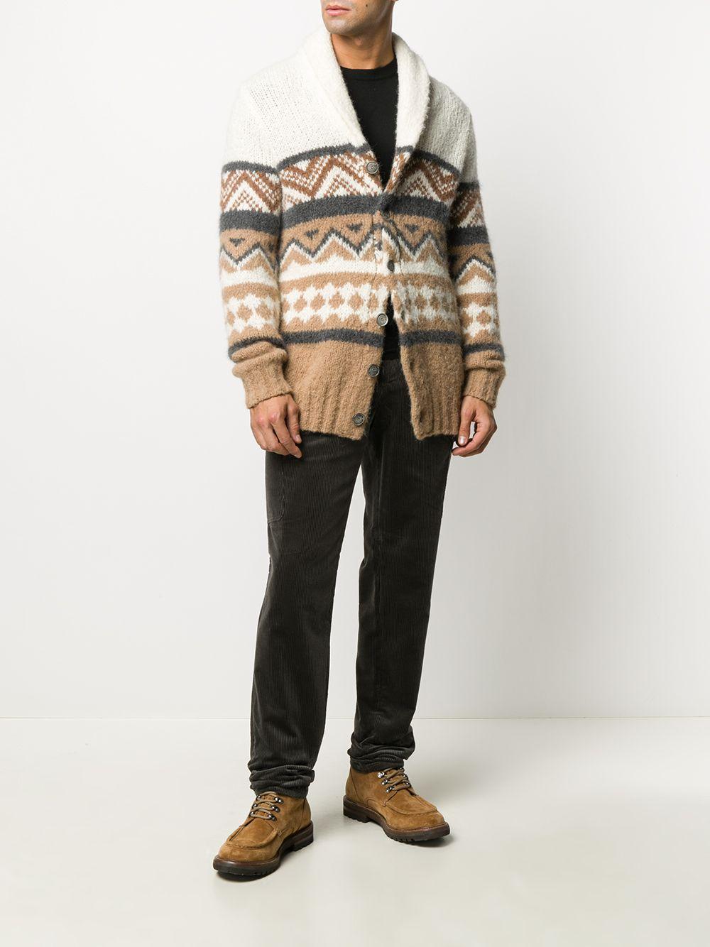 Maglione nero con scollo rotondo 