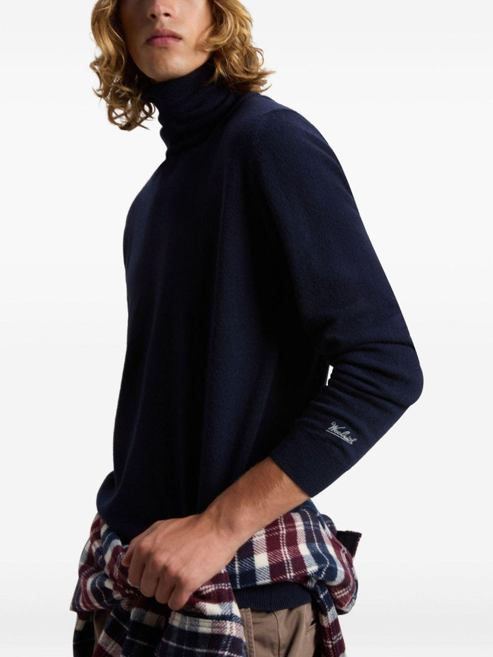Maglione a collo alto blu 