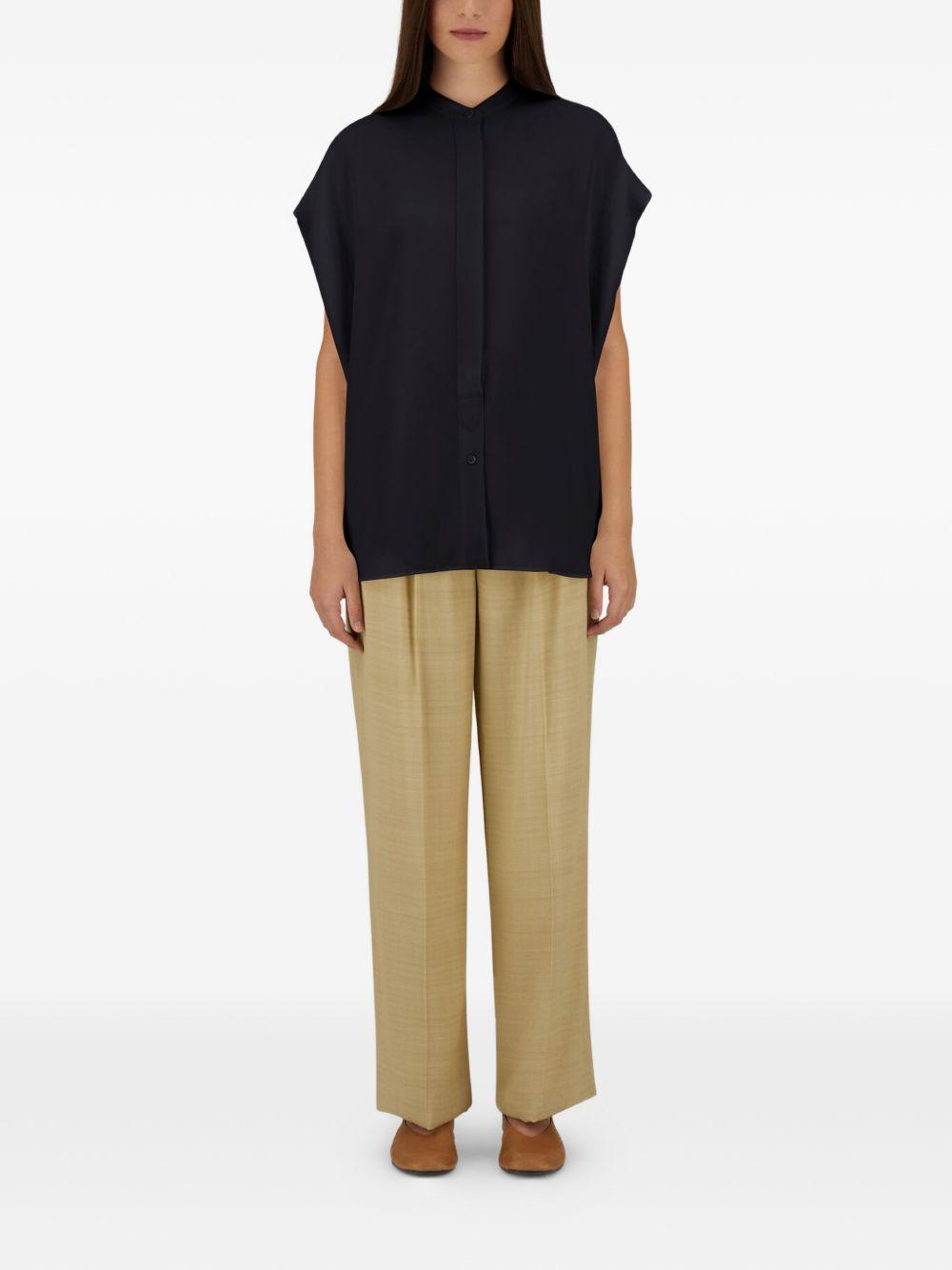 Blusa a maniche corte 