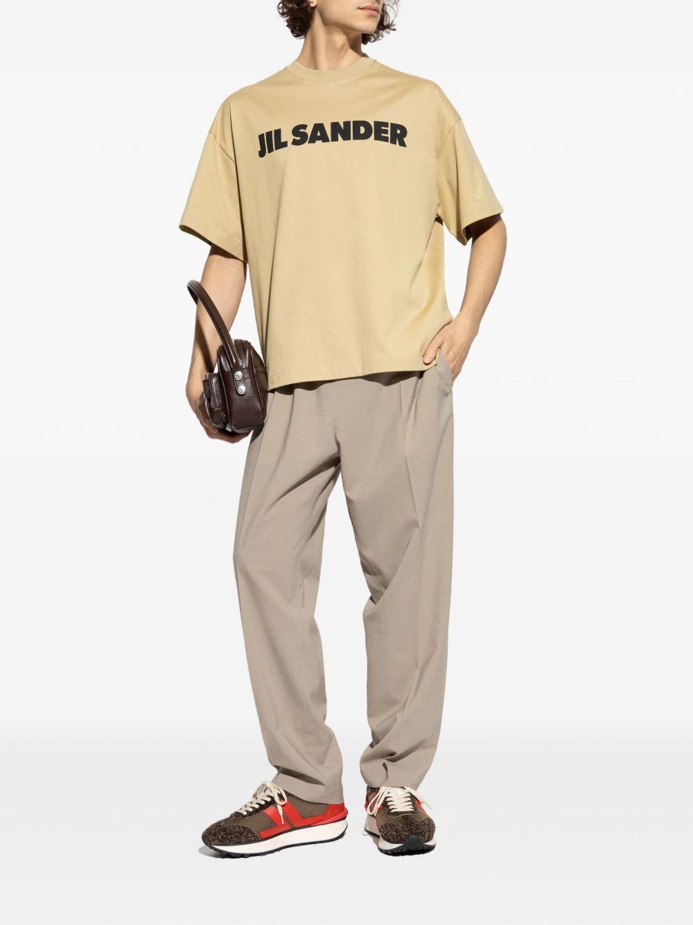 T-shirt beige con logo 