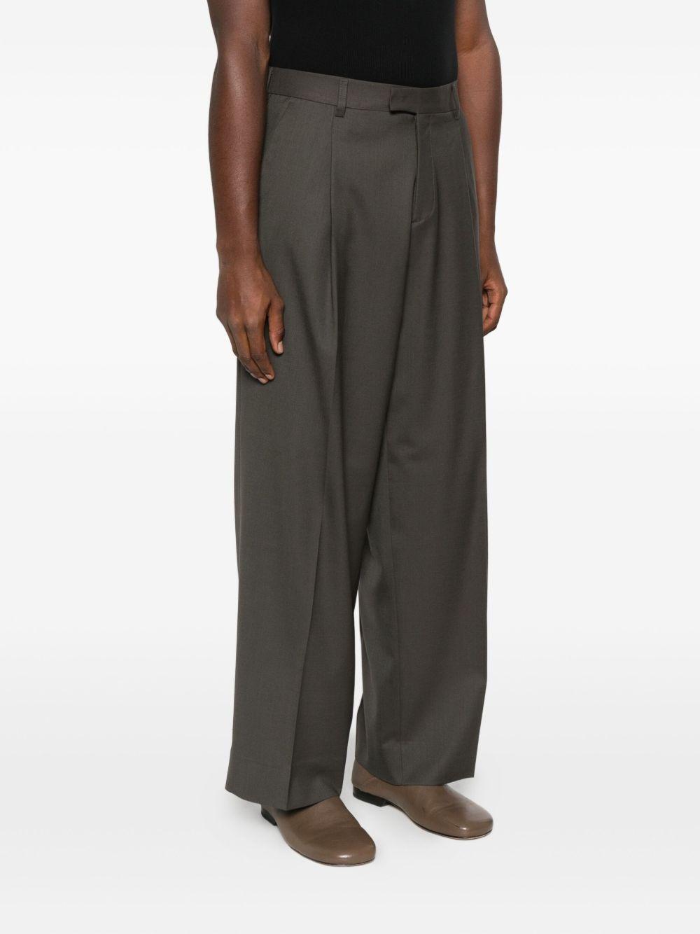 Pantaloni tortora scuro con piega 
