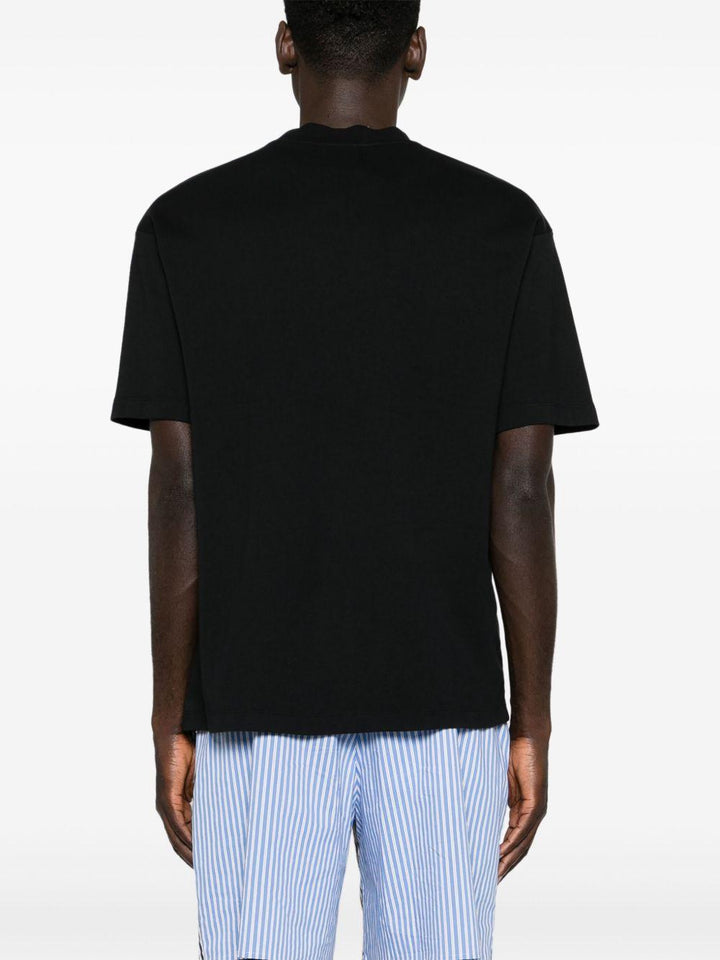 T-shirt nera con stampa 