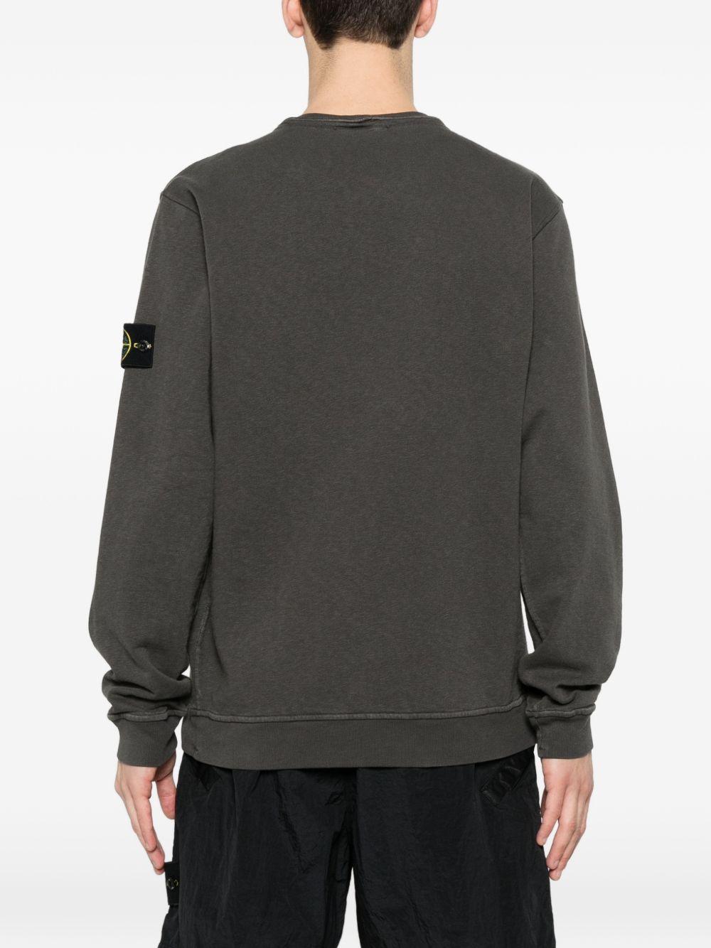 Felpa charcoal con patch logo 