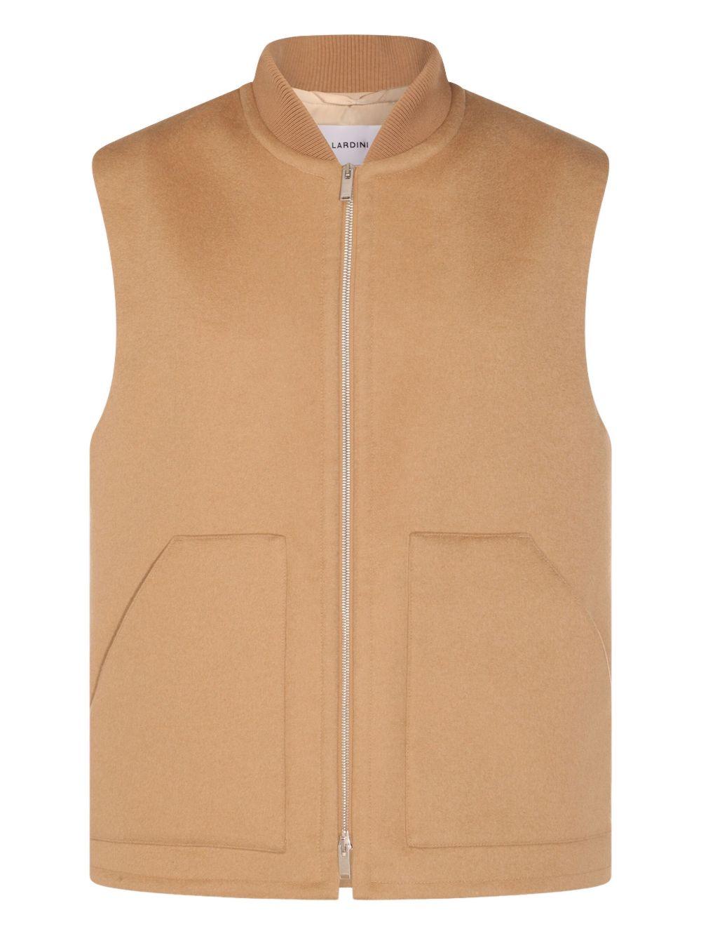 Gilet cammello con zip 