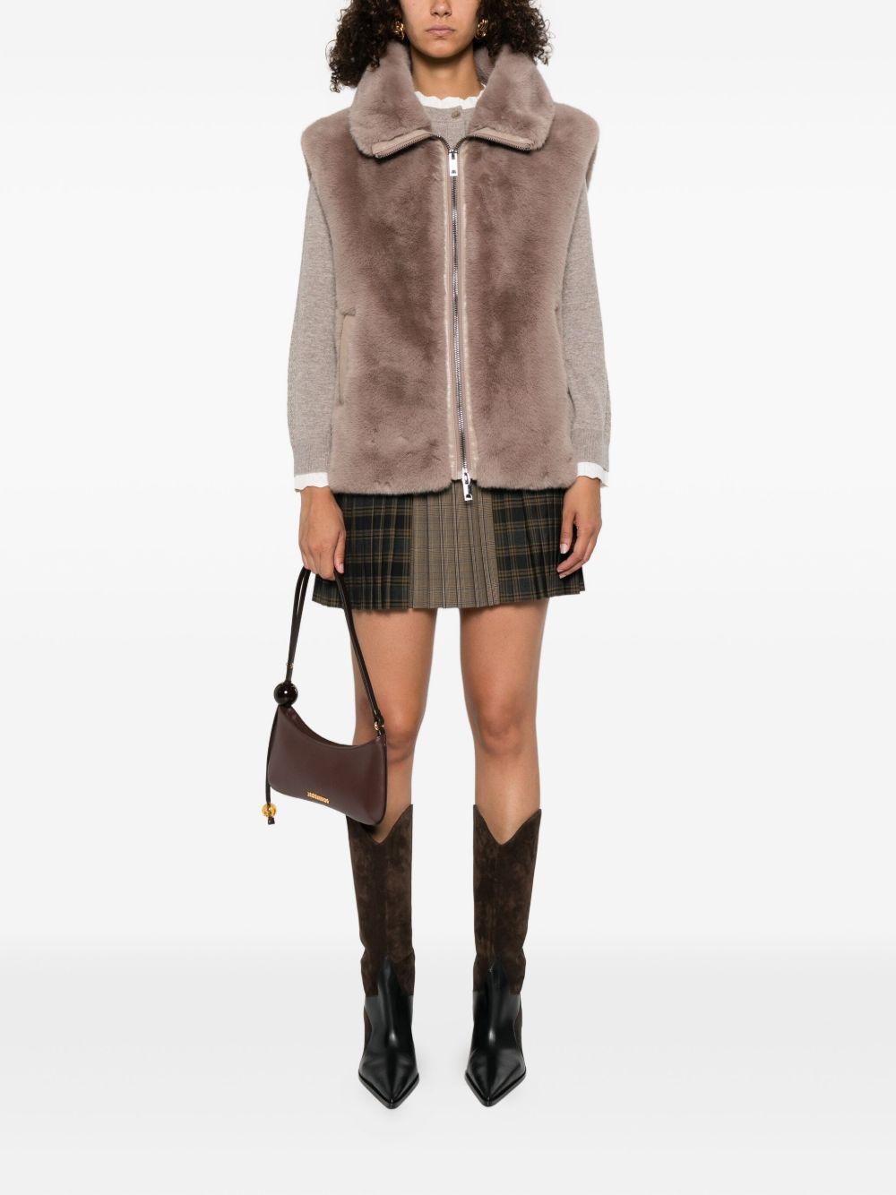 Gilet in pelliccia sintetica con zip 