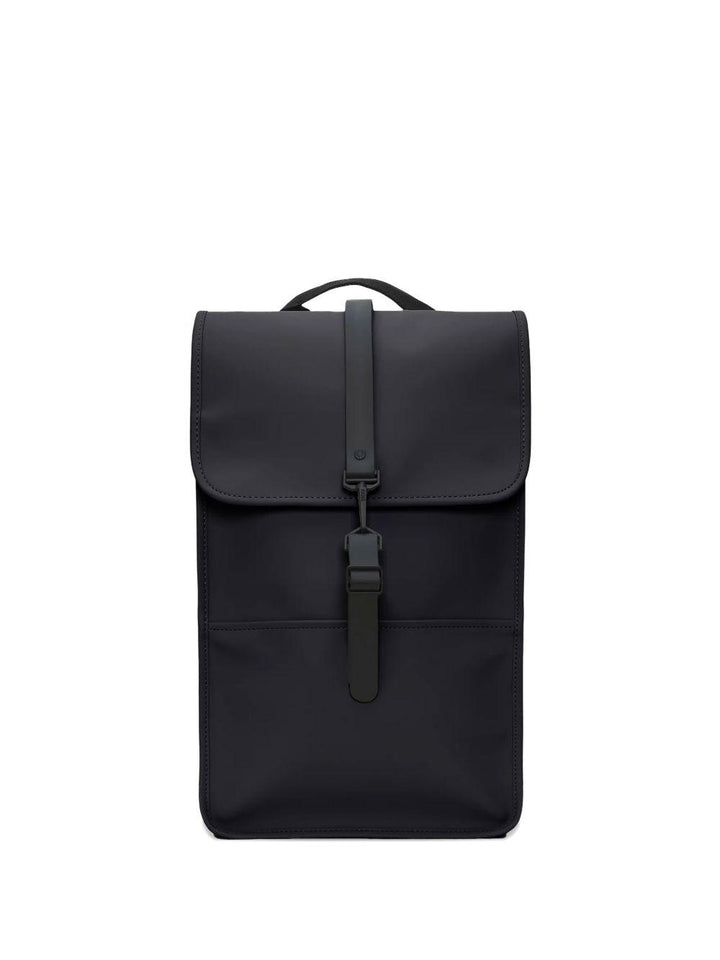 Zaino nero con patta 