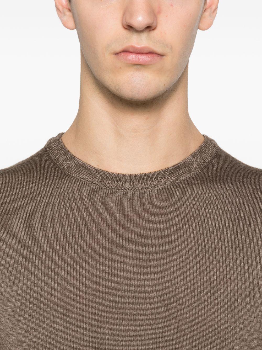 Maglione marrone girocollo 
