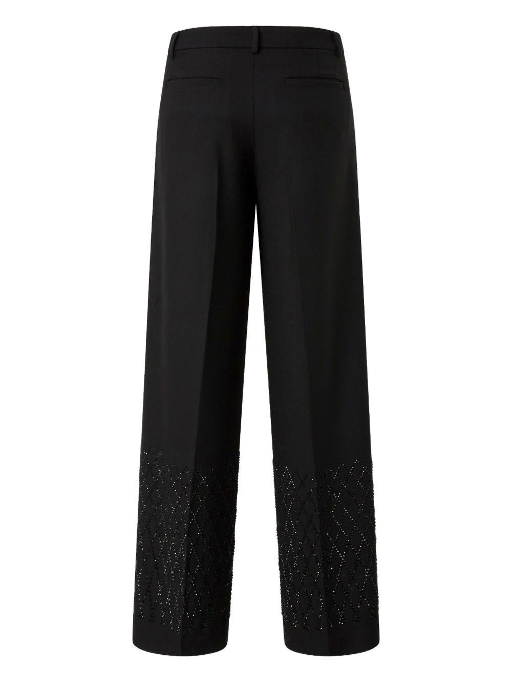 Pantaloni svasati 