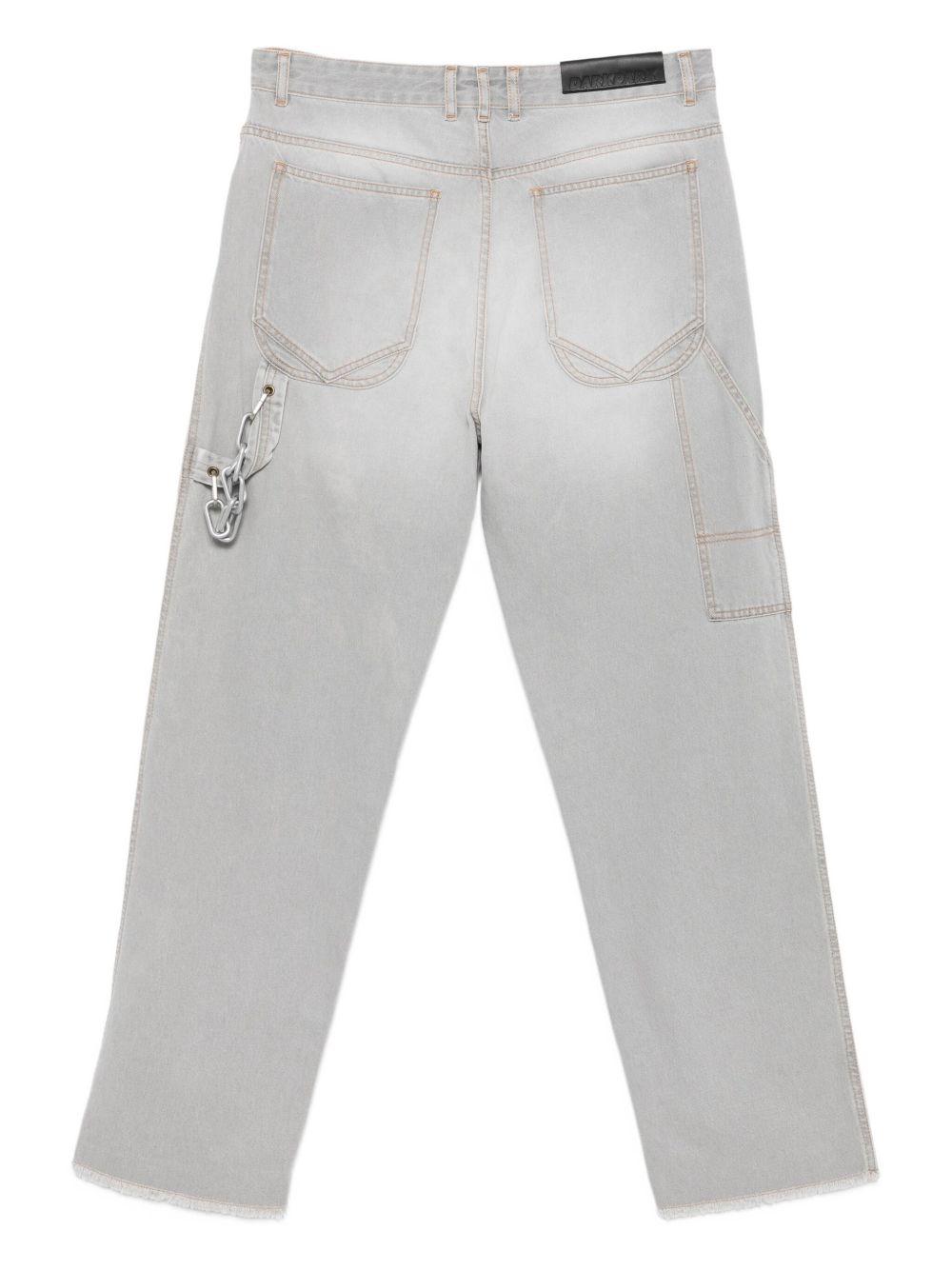 Jeans grigio chiaro con orlo sfrangiato 