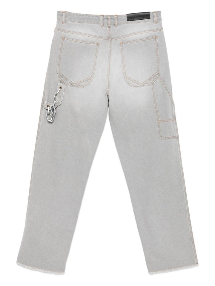 Jeans grigio chiaro con orlo sfrangiato 