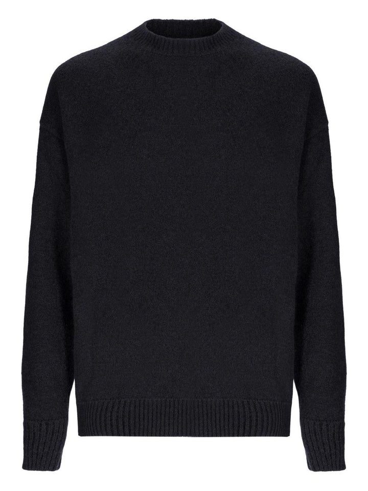 Maglione marrone con scollo rotondo 