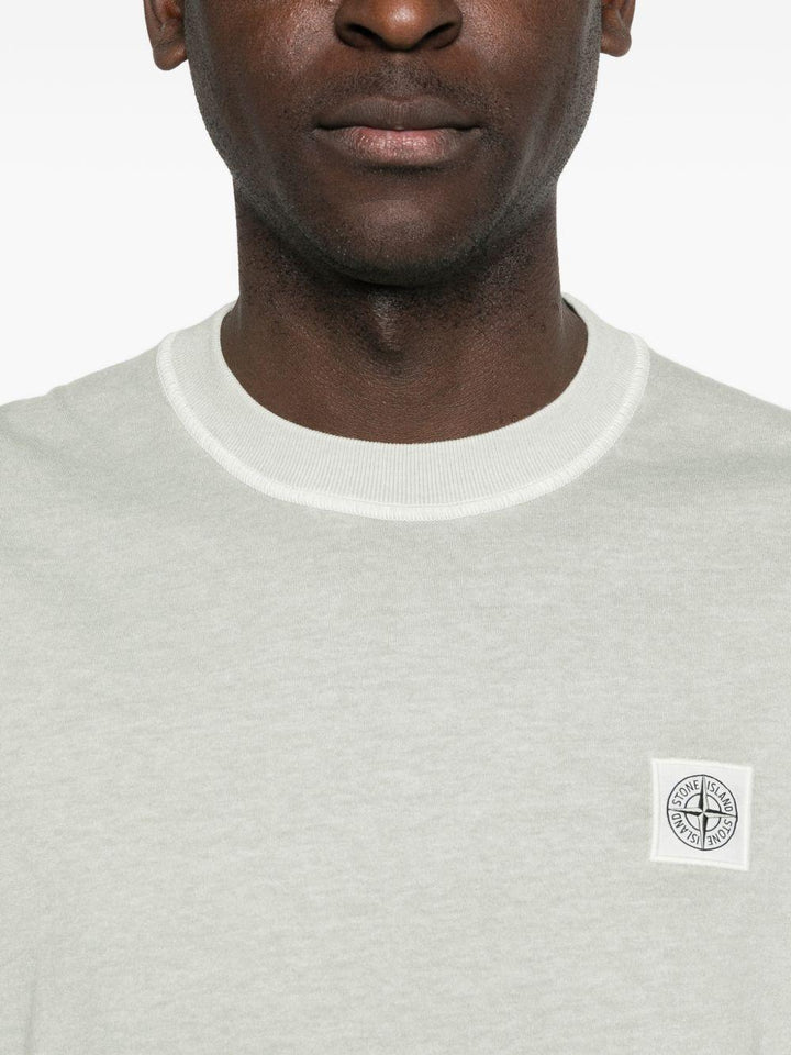 T-shirt sage con applicazione logo 