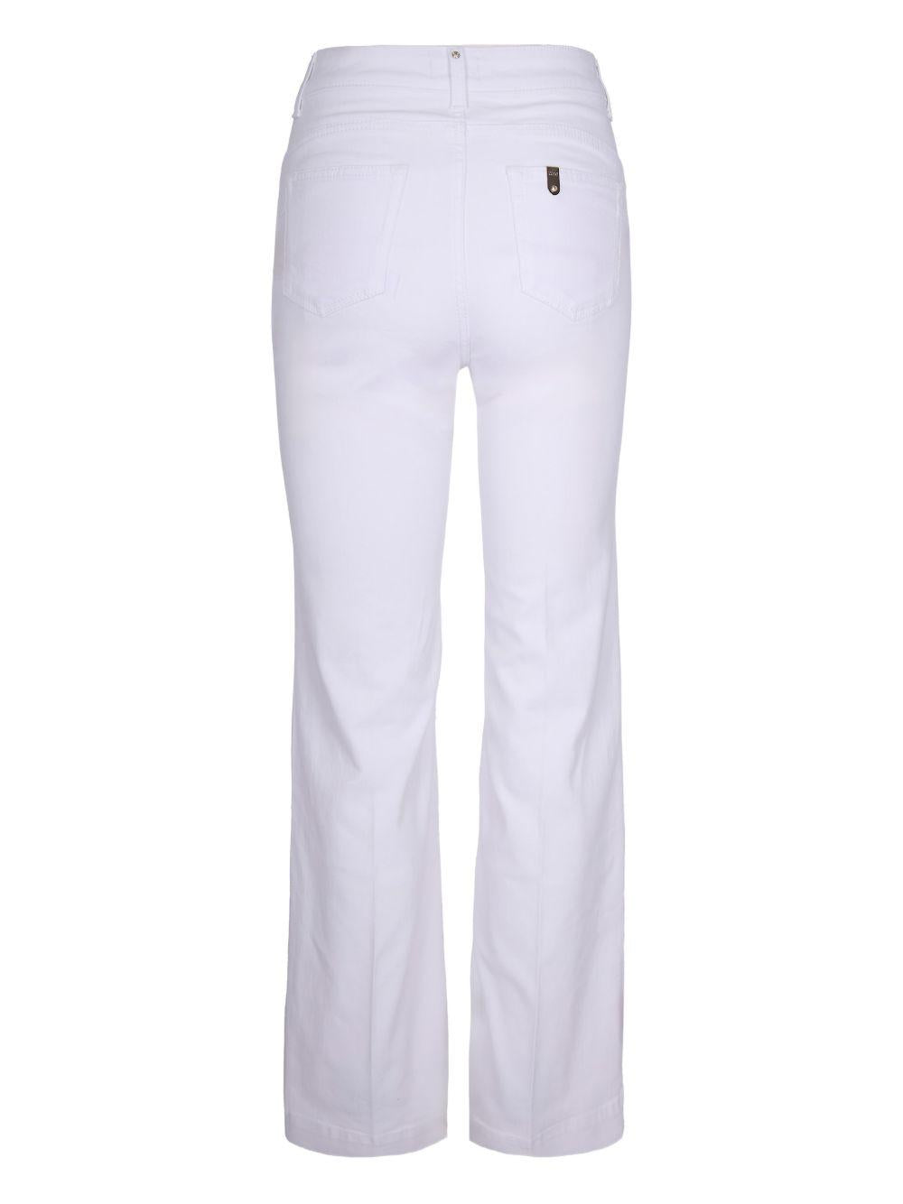 Jeans con bottoni 