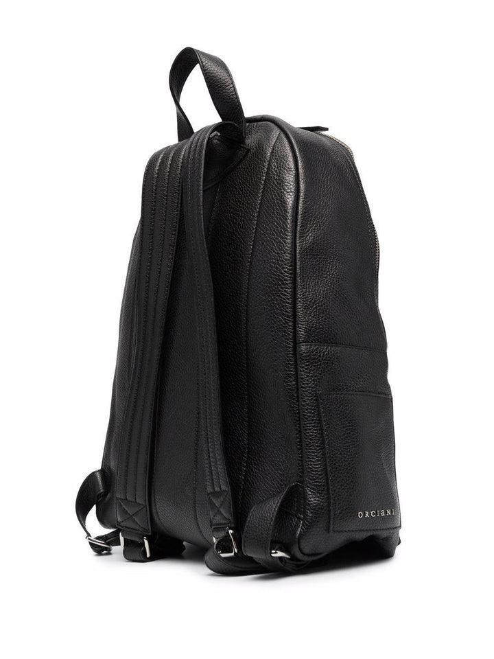 Zaino nero in pelle martellata 