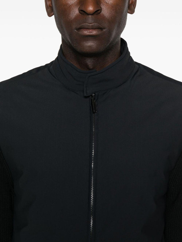 Giacca nera con zip 