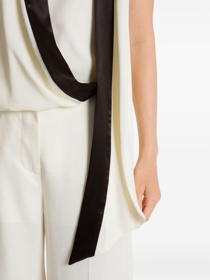 Top con dettaglio foulard 
