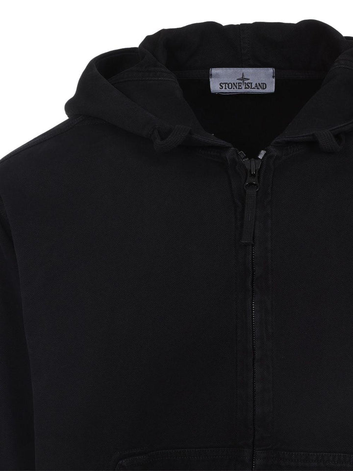 Felpa nera con cappuccio, zip e logo 