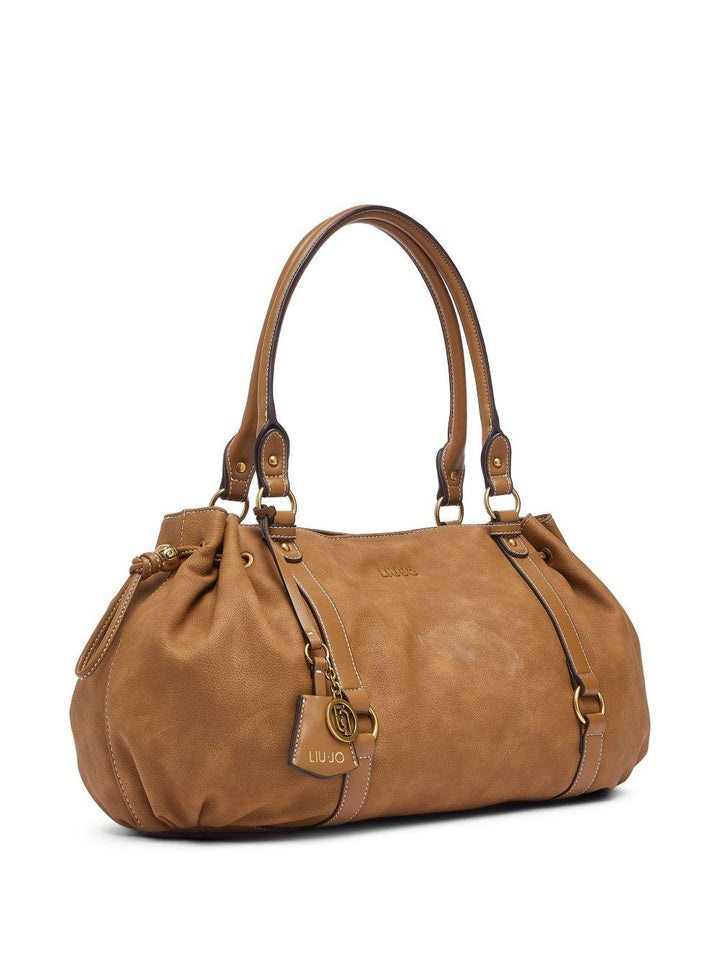 Borsa tote con ciondolo 