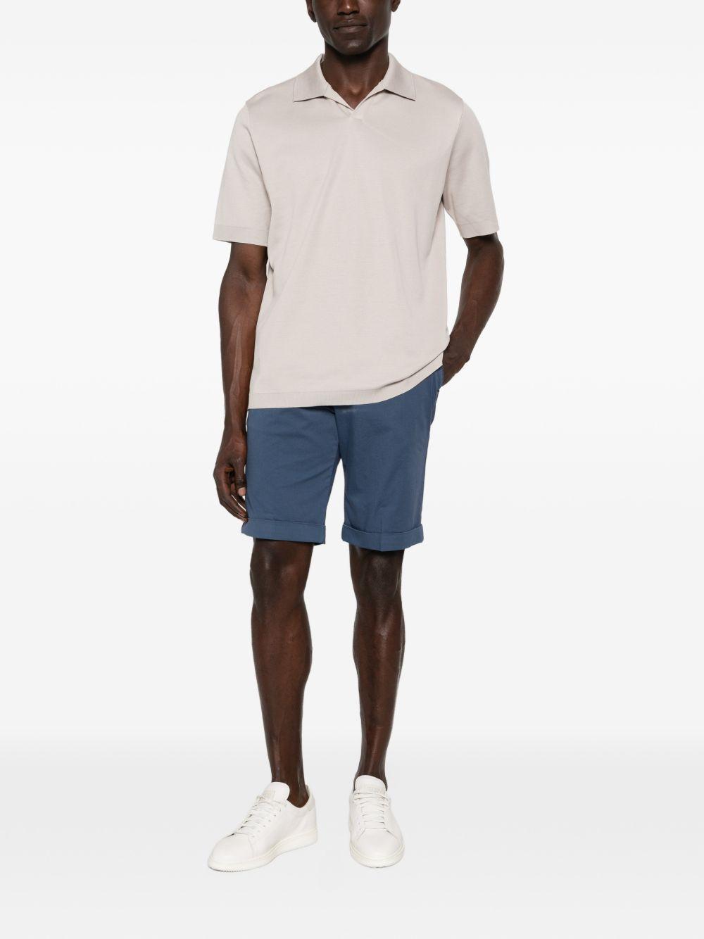 Shorts bluette con risvolto 