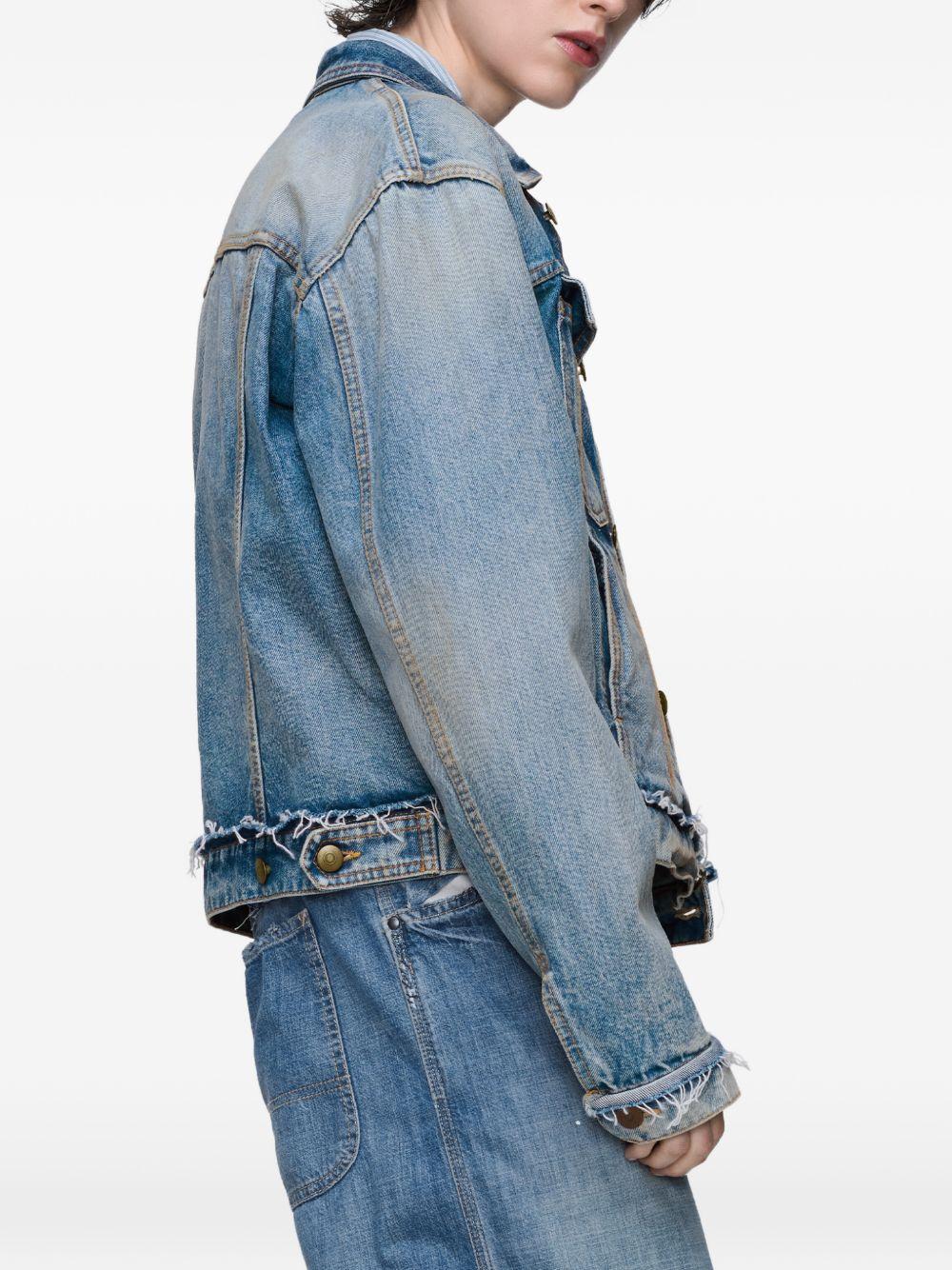 Giacca denim con bordi sfrangiati 
