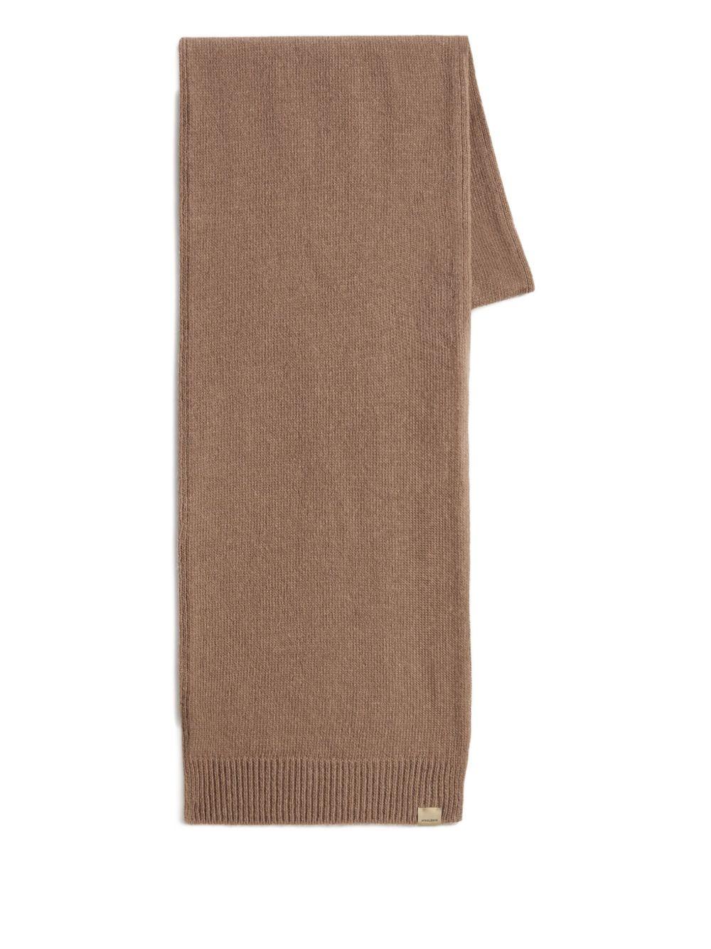 Set beige berretto e sciarpa a coste 