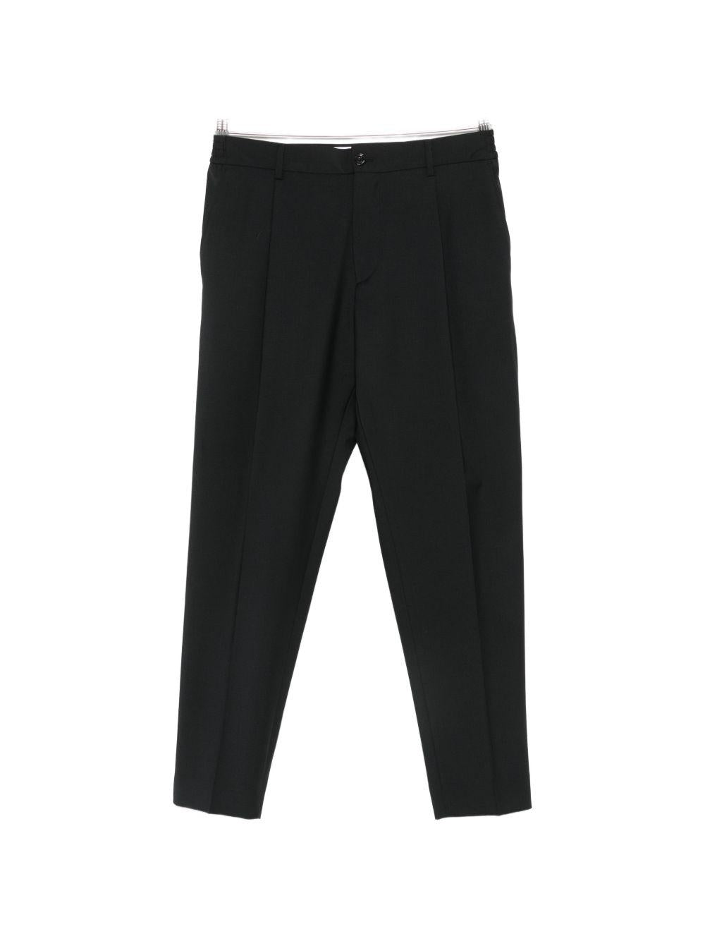 Pantaloni neri con pieghe 