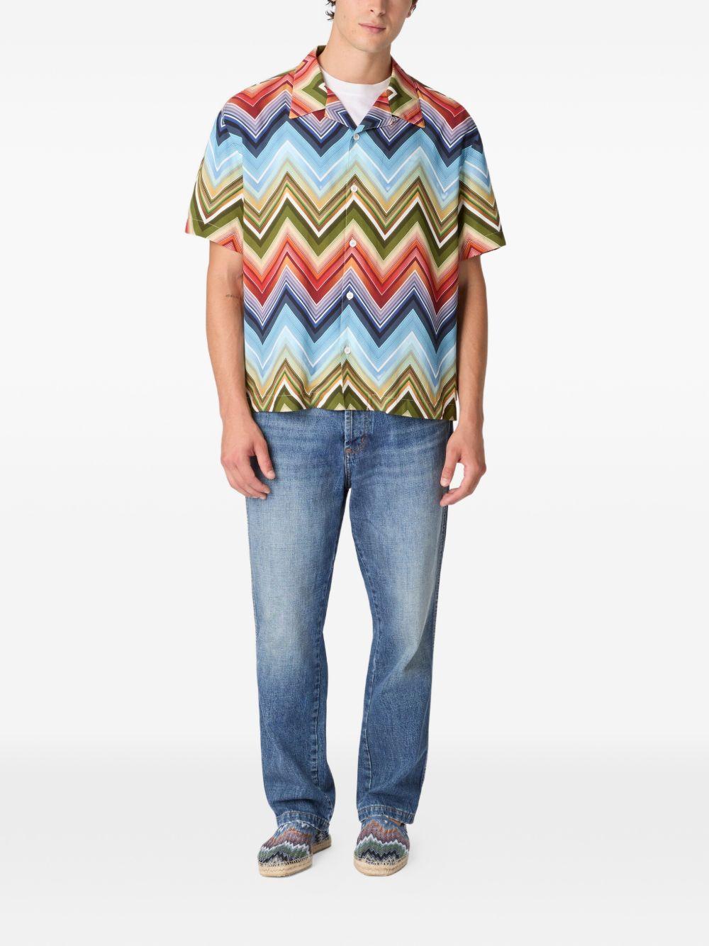 Camicia con stampa a zigzag multicolor 