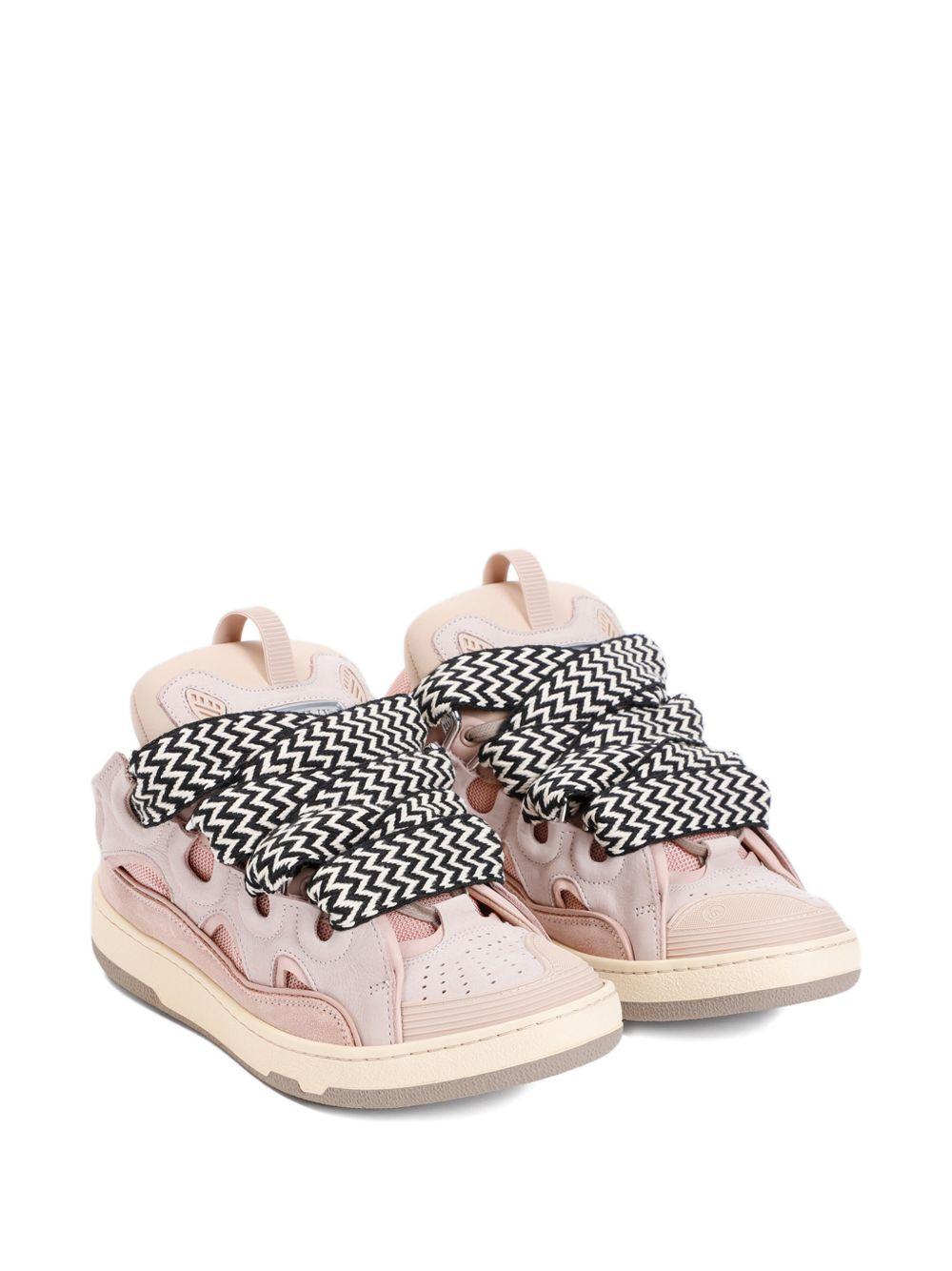 Sneakers Curb 