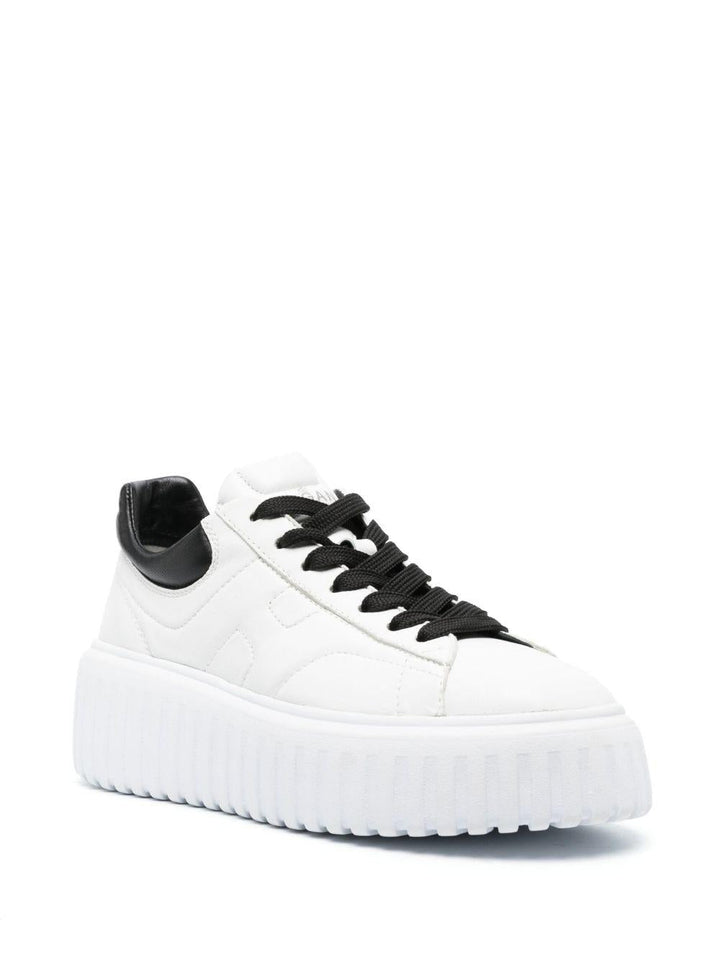 Sneakers con ricamo 