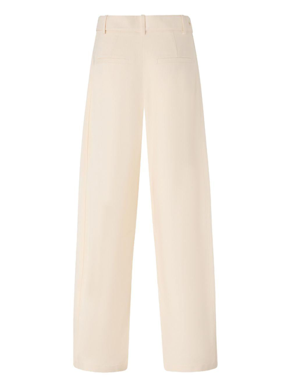 Pantaloni con cintura 