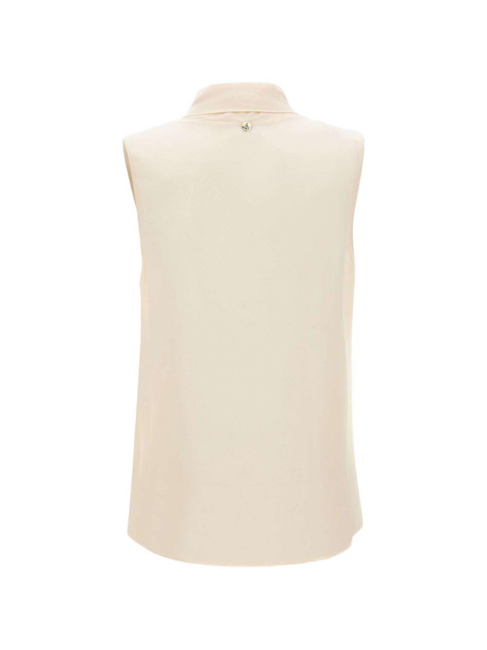 Top Georgette con scollo a V 