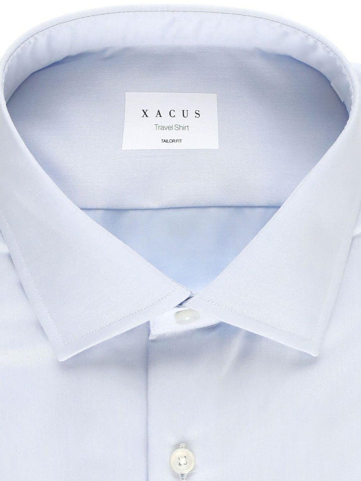 Camicia azzurro chiaro in cotone con colletto button-down 