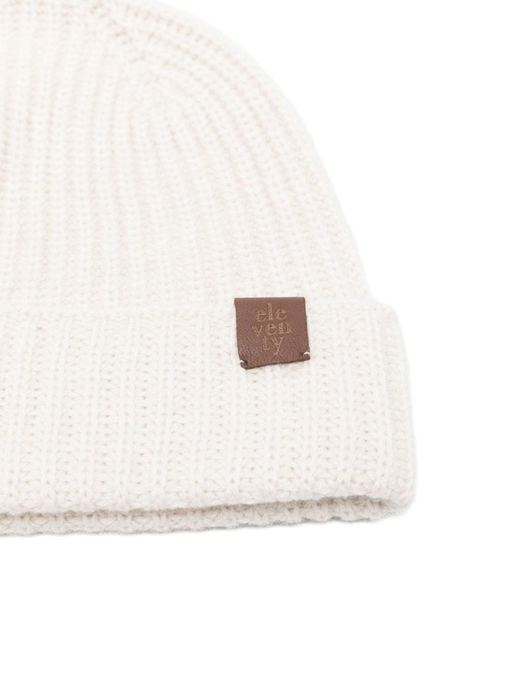Berretto beige a coste in cashmere 