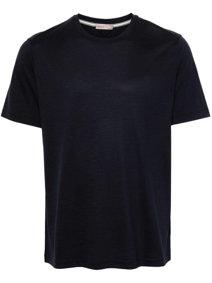 T-shirt blu navy con placca logo sul retro 