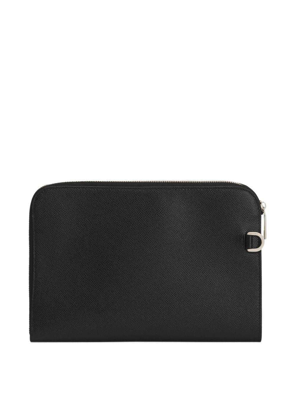 Clutch nera in pelle con zip e logo 