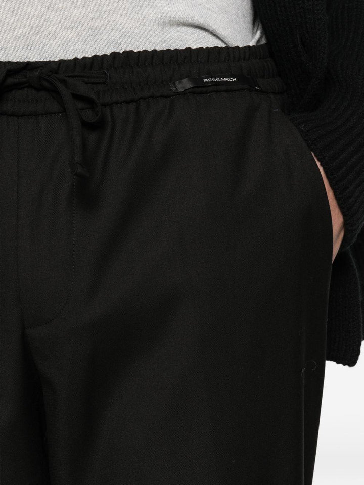 Pantaloni neri con coulisse 