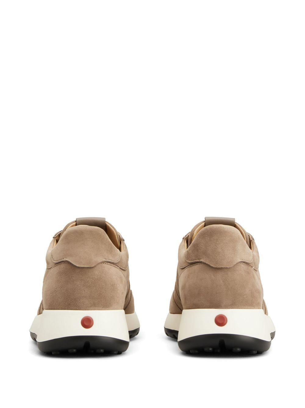 Sneakers in pelle scamosciata beige 