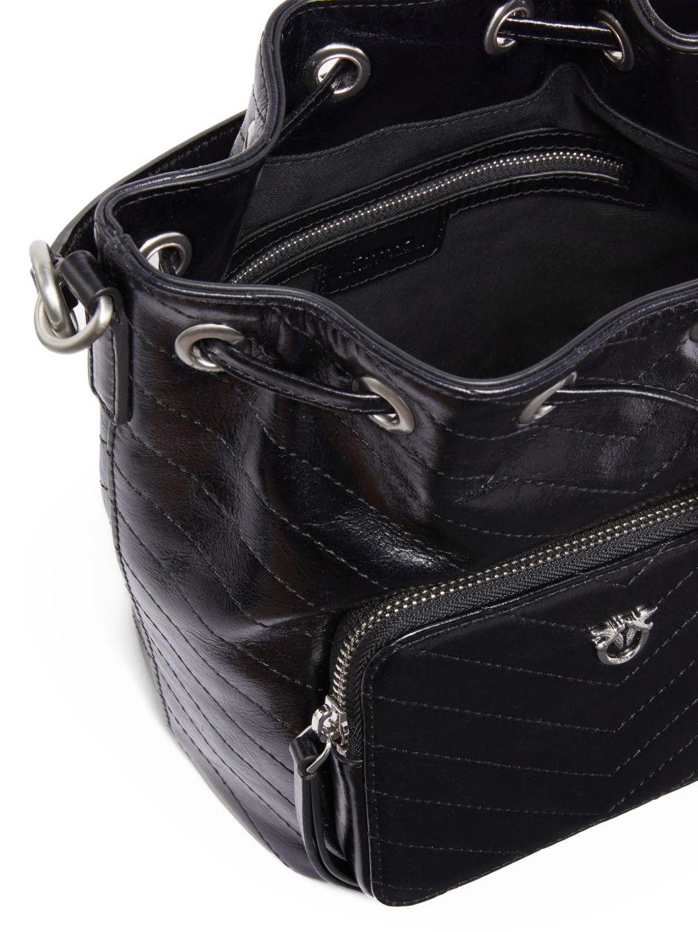 Borsa a secchiello trapuntata 
