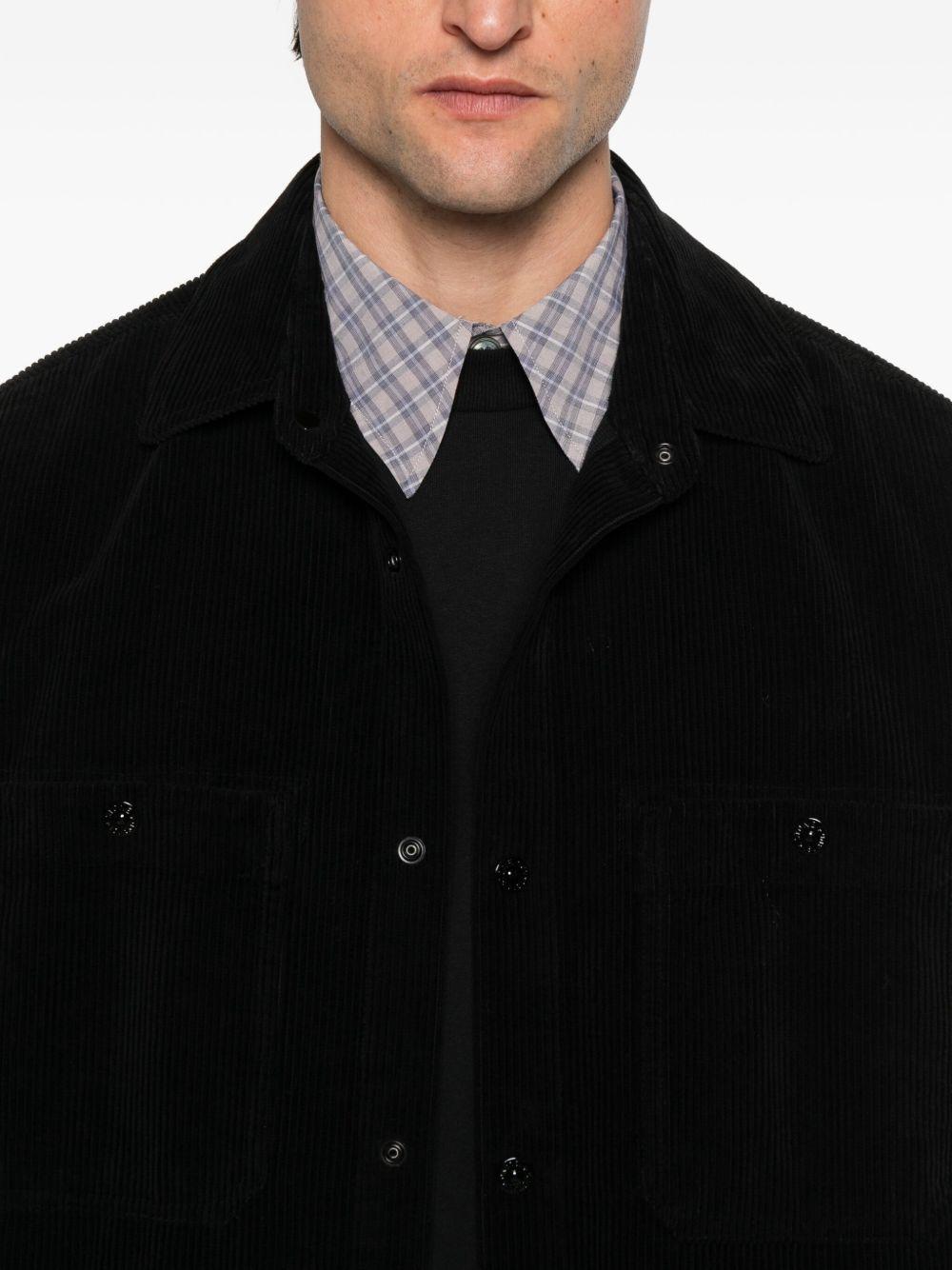 Camicia nera a maniche lunghe 