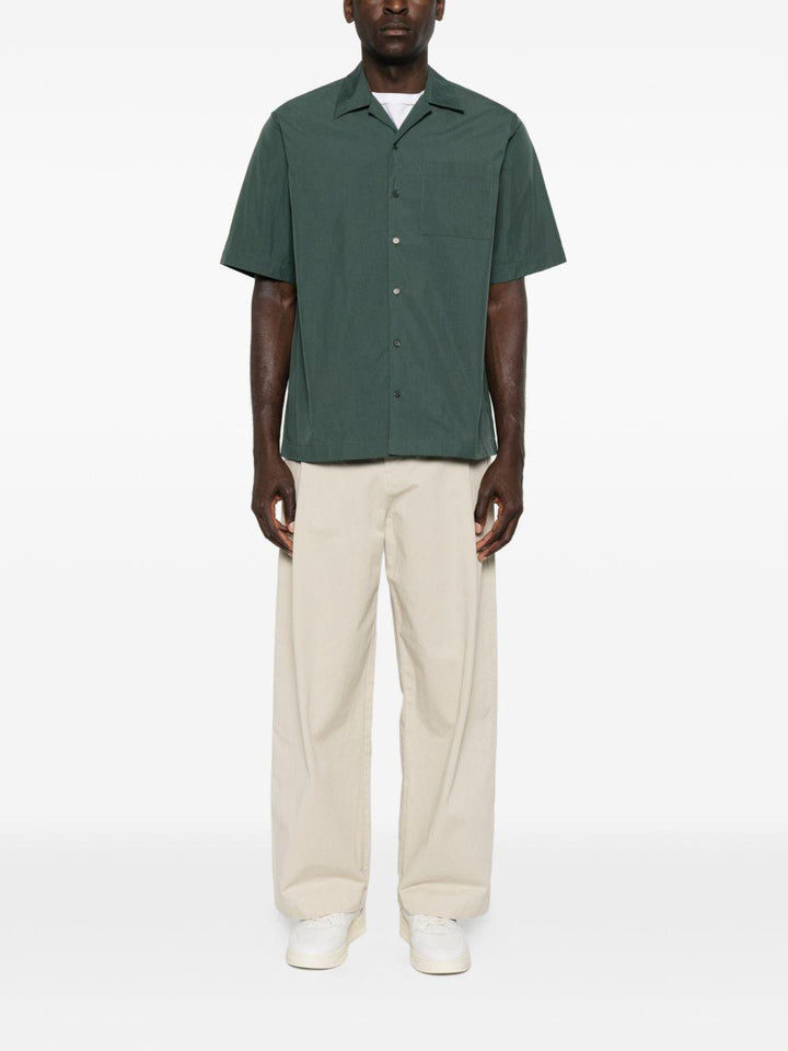 Camicia a maniche corte con stampa Peacemaker verde scuro 