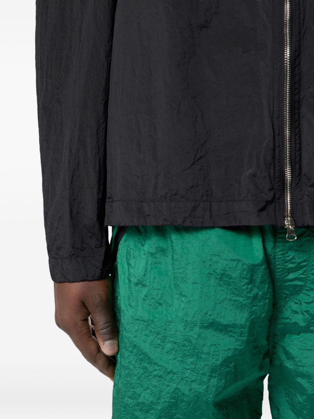 Giacca nera con zip e logo 