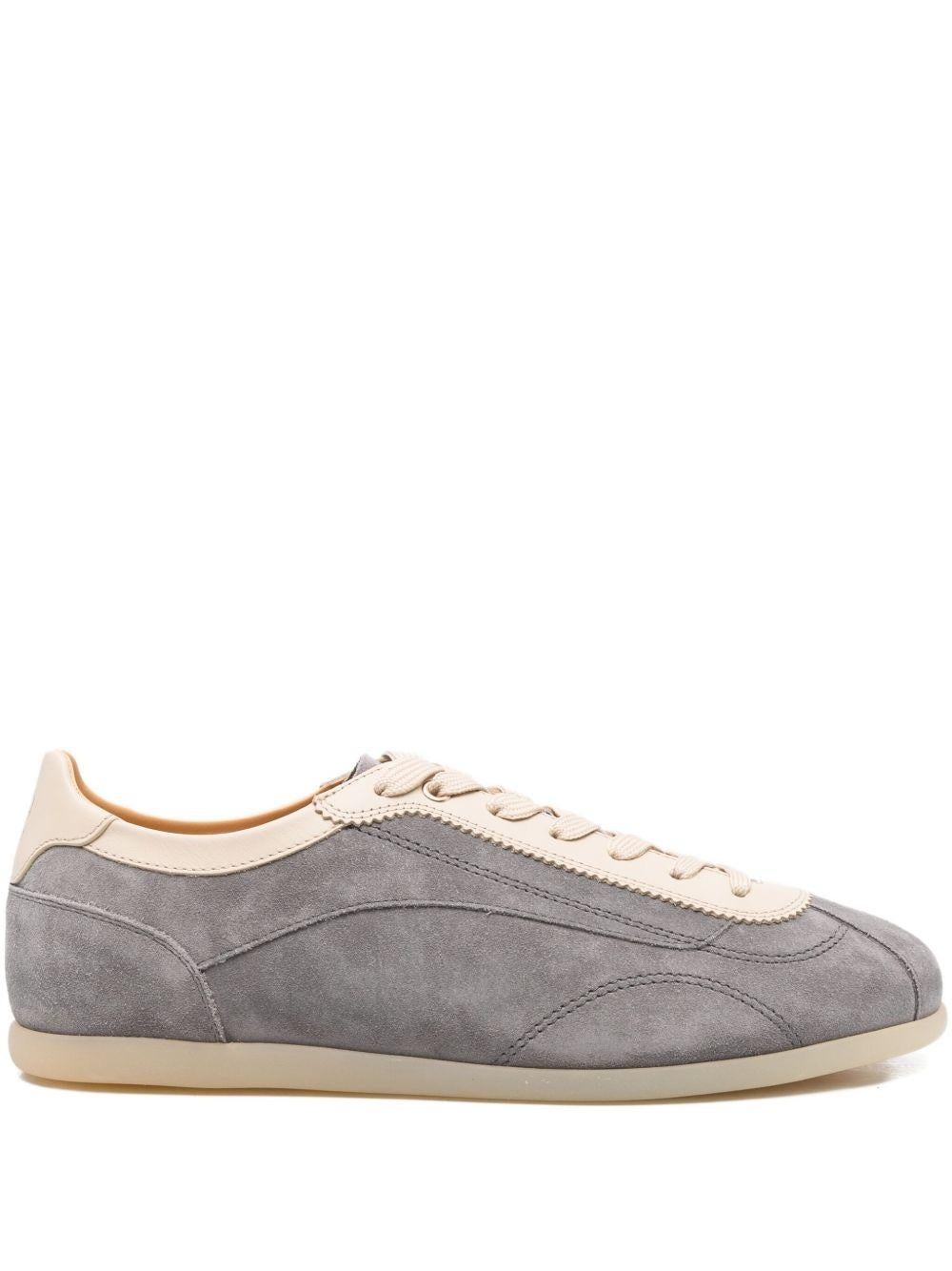 Sneakers grigio medio in pelle scamosciata con punta a mandorla 